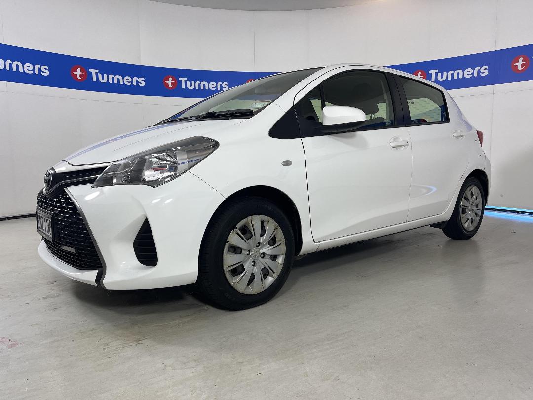 Photo '4' of Toyota Yaris