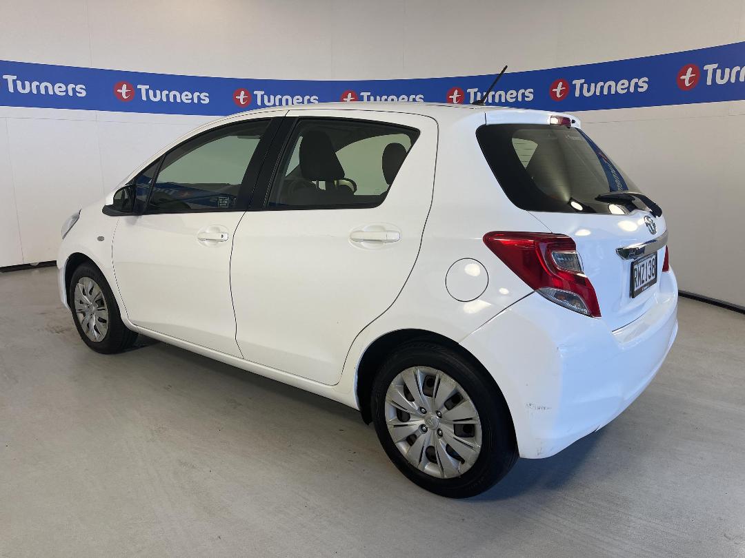 Photo '5' of Toyota Yaris