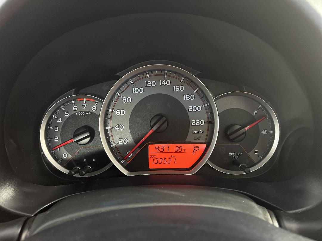 Photo '21' of Toyota Yaris