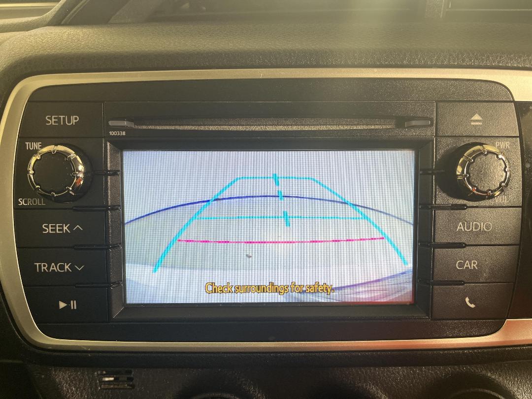 Photo '23' of Toyota Yaris