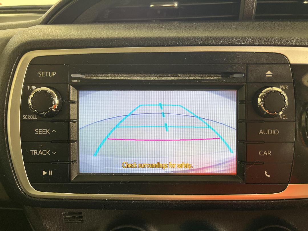 Photo '23' of Toyota Yaris