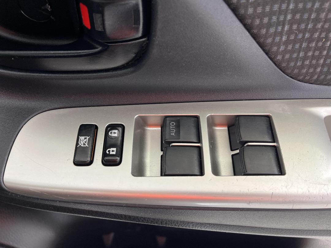 Photo '26' of Toyota Yaris