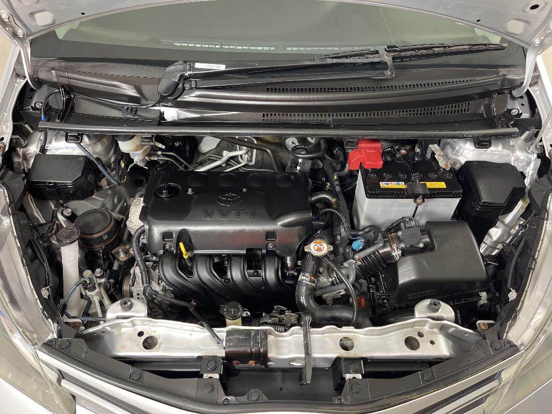 Photo '13' of Toyota Yaris