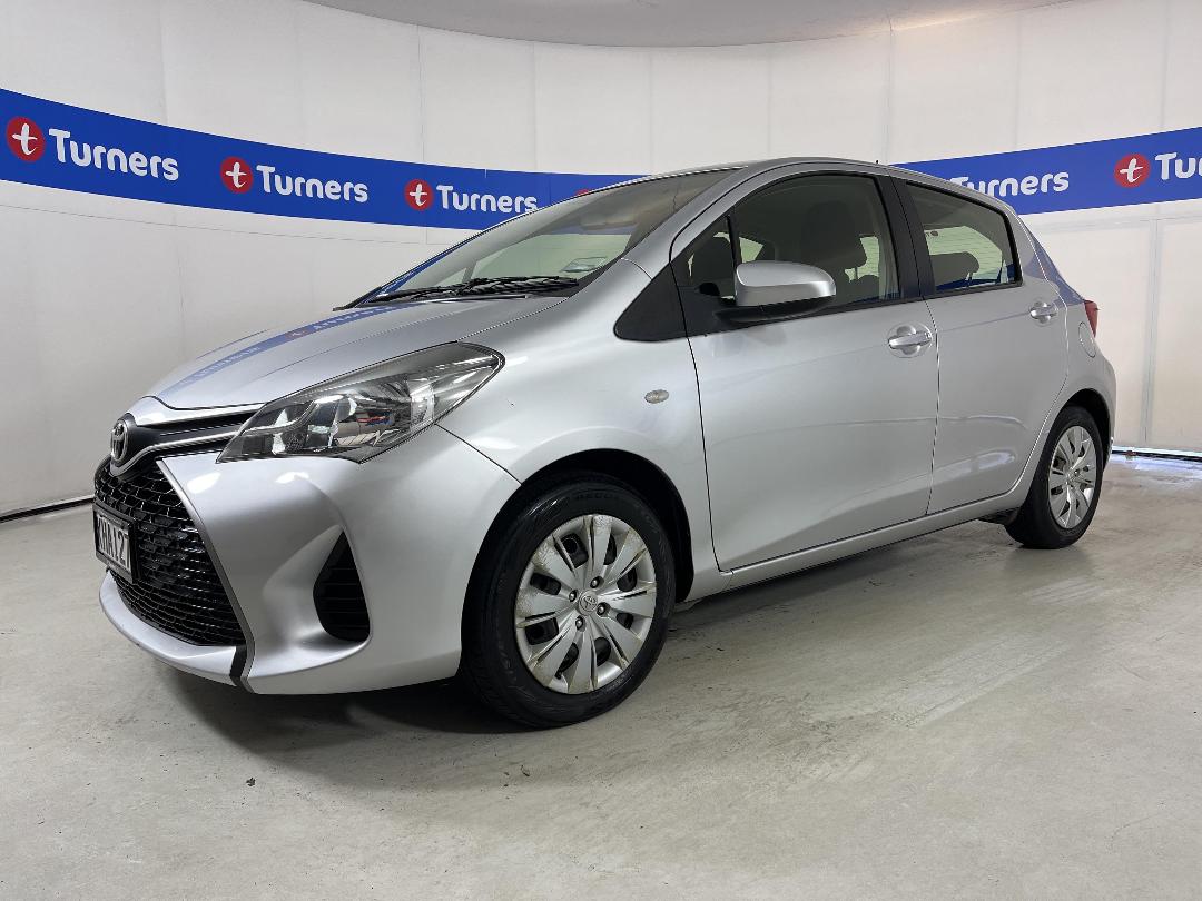 Photo '4' of Toyota Yaris