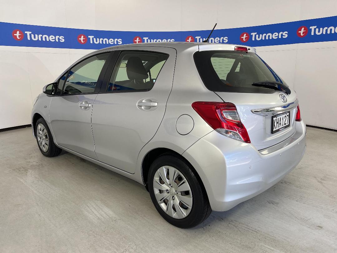 Photo '5' of Toyota Yaris