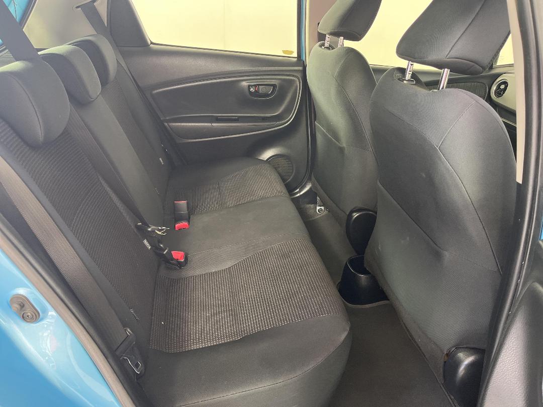 Photo '20' of Toyota Yaris Photo '20' of Toyota Yaris