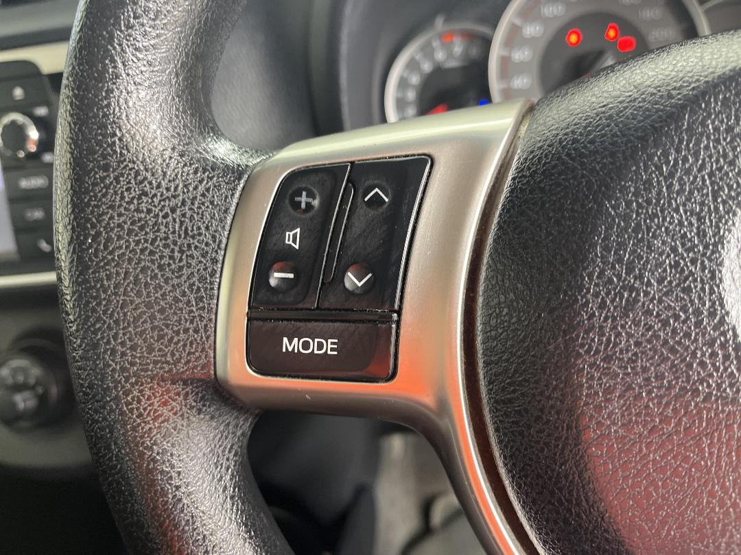 Photo '24' of Toyota Yaris Photo '24' of Toyota Yaris