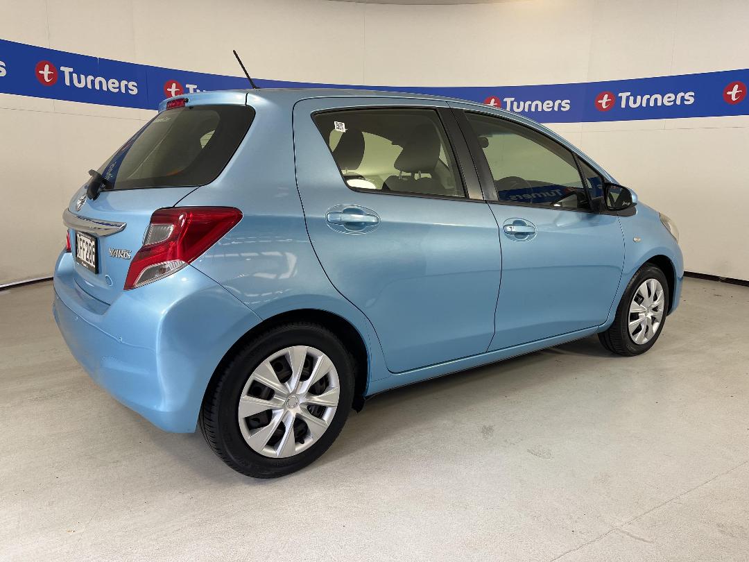 Photo '7' of Toyota Yaris