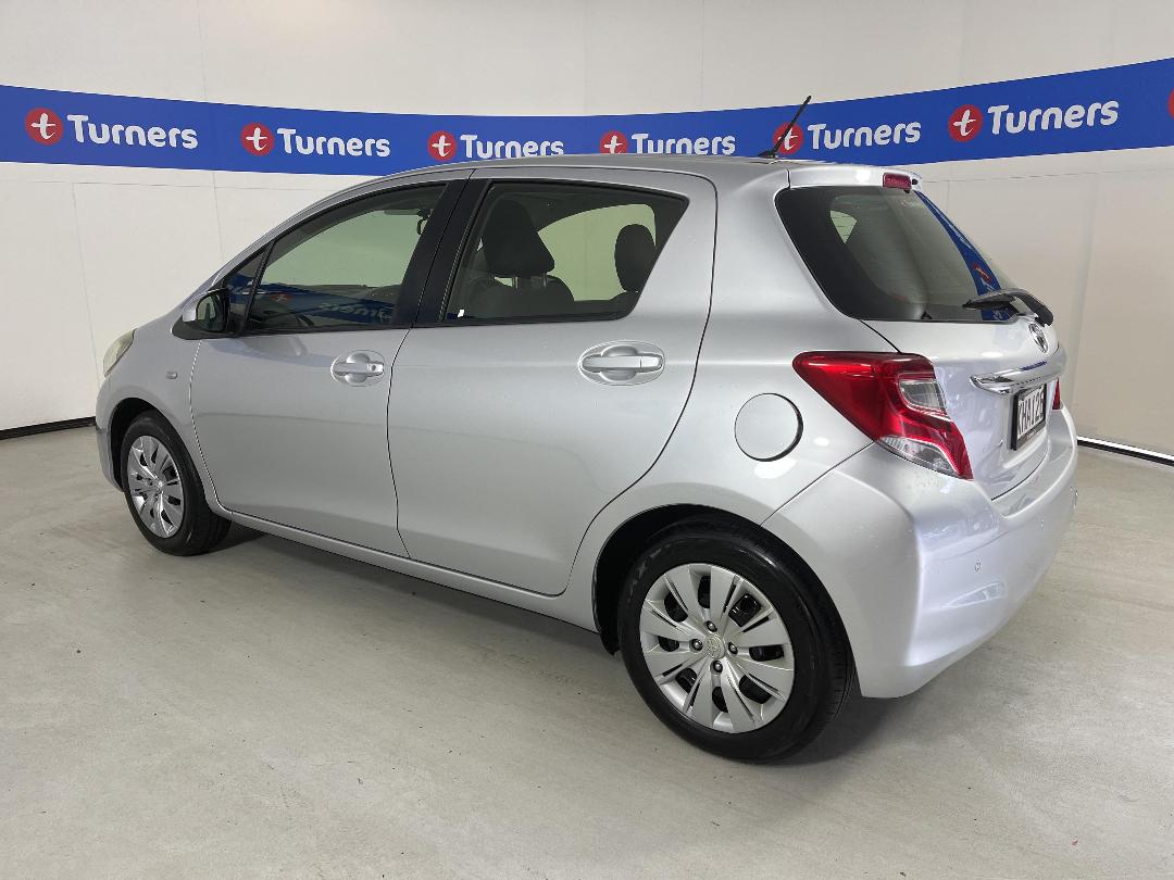 Photo '5' of Toyota Yaris