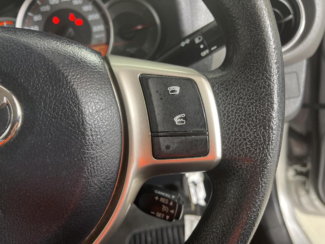 Photo '25' of Toyota Yaris