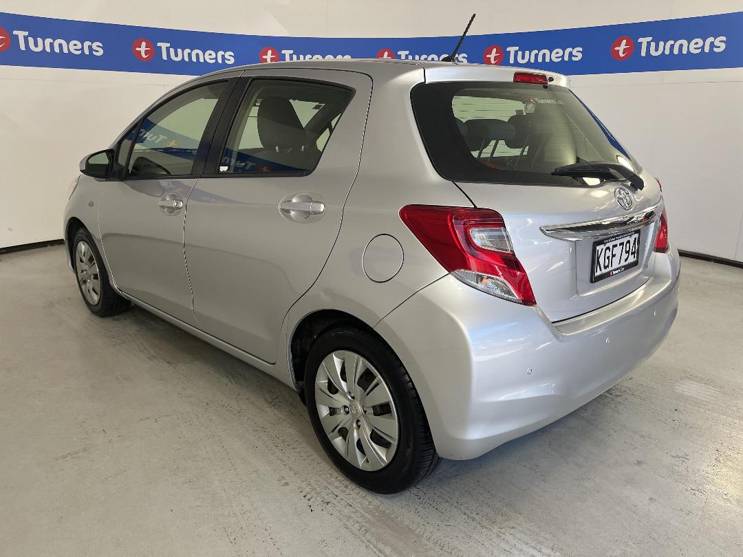Photo '5' of Toyota Yaris