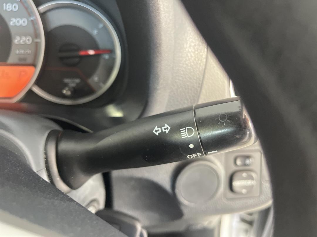 Photo '25' of Toyota Yaris