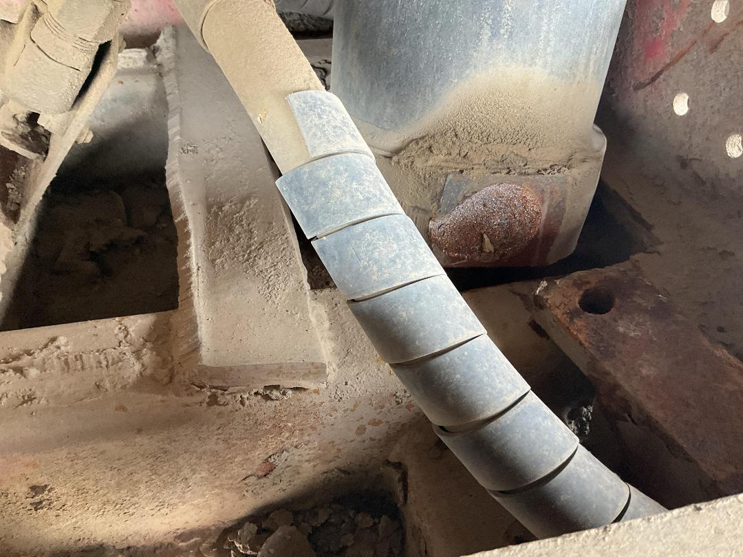 Photo '12' of Trailer Sinotruck 3 Axle Semi Tipulator Photo '12' of Trailer Sinotruck 3 Axle Semi Tipulator