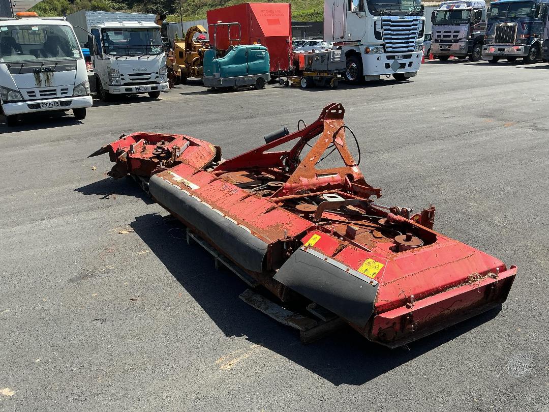 Photo '4' of Trimax Stealth S3 Mower