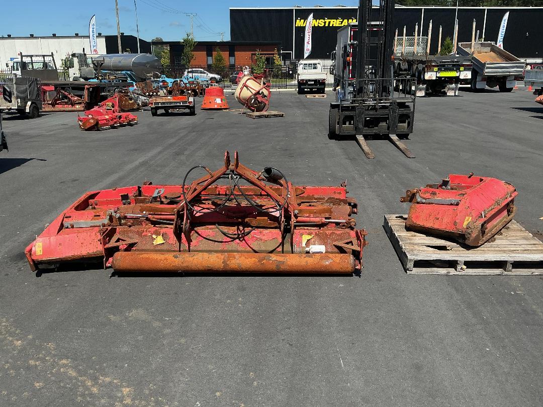 Photo '7' of Trimax Stealth S3 Mower