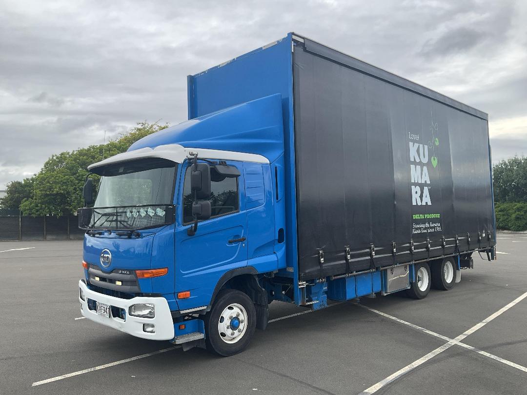 Photo '10' of UD MK11280 Curtainsider