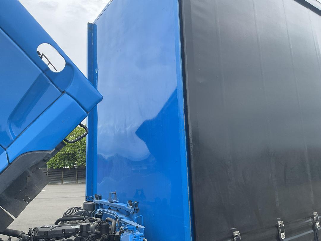 Photo '23' of UD MK11280 Curtainsider