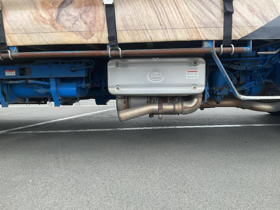 Photo '24' of UD MK11280 Curtainsider