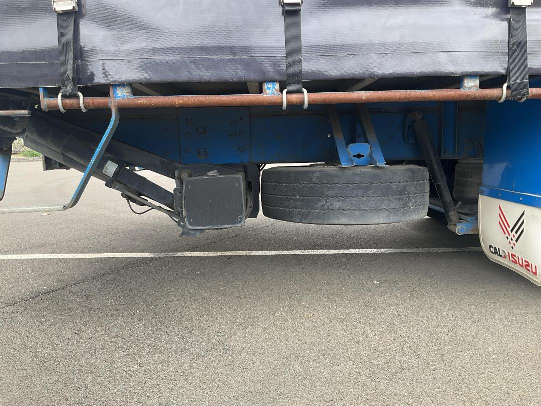 Photo '26' of UD MK11280 Curtainsider