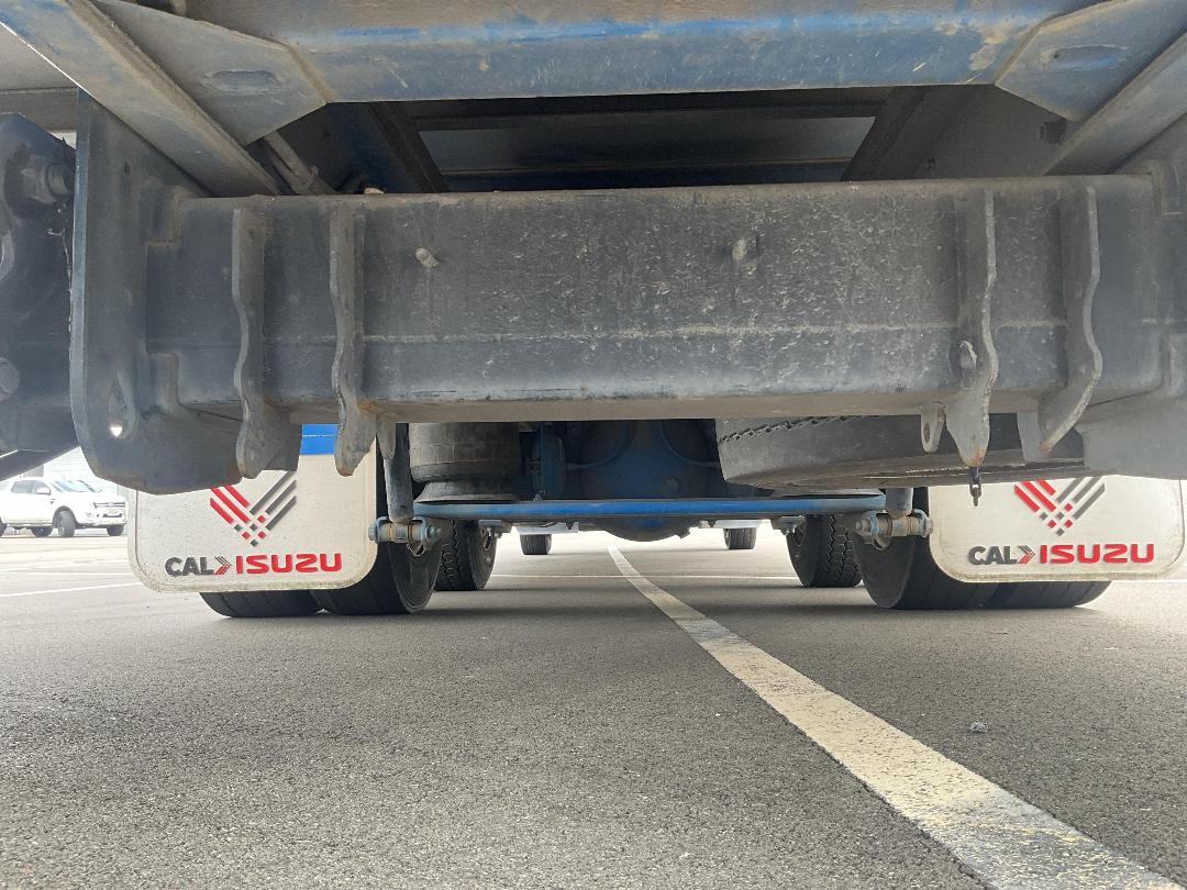 Photo '40' of UD MK11280 Curtainsider