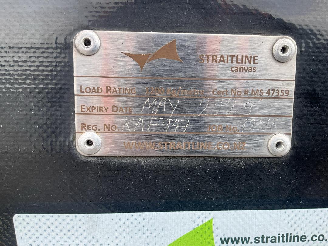 Photo '32' of UD MK11280 Curtainsider