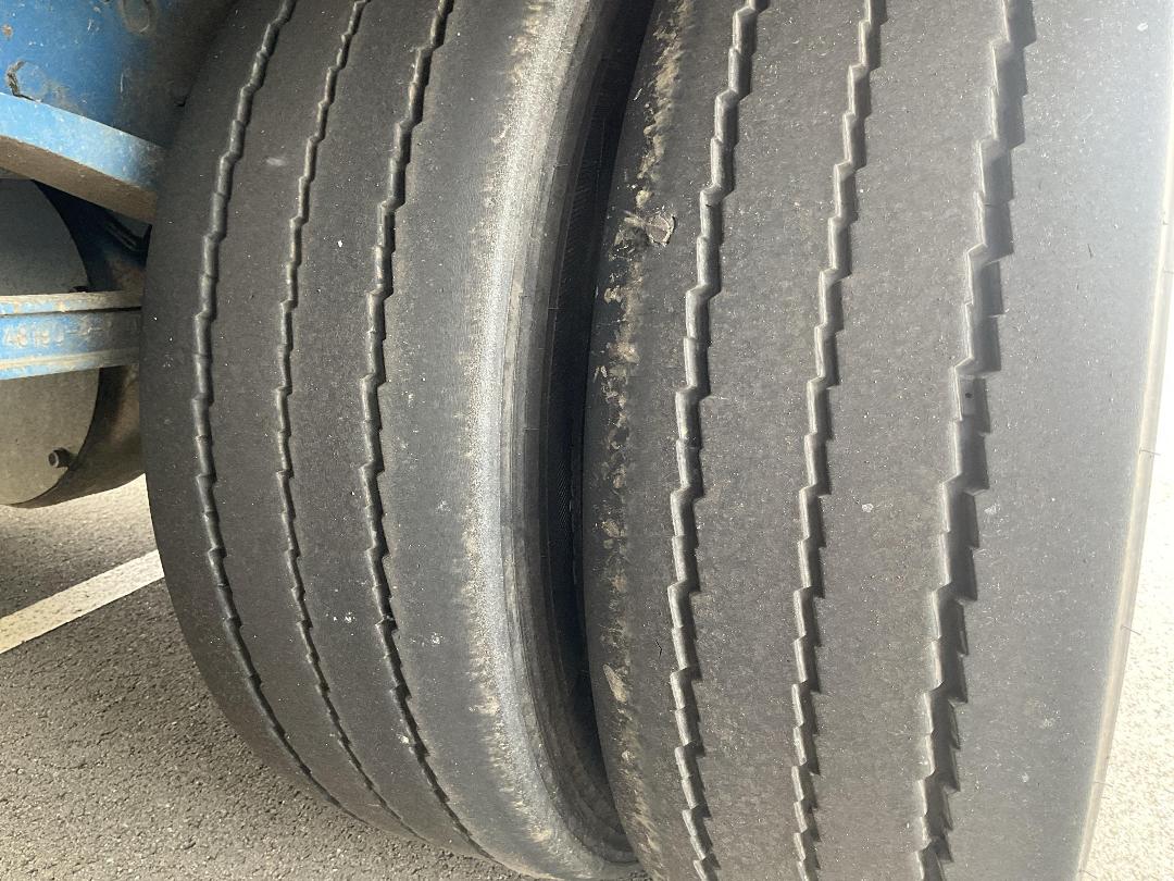 Photo '43' of UD MK11280 Curtainsider