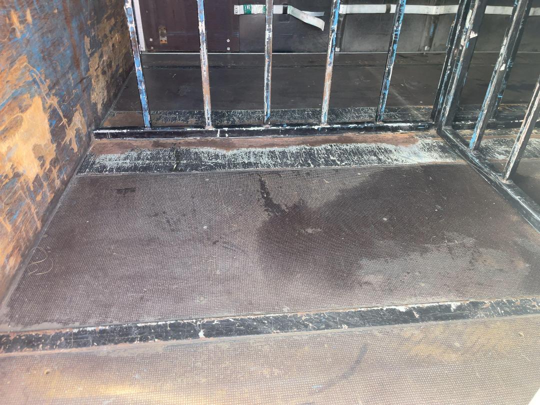 Photo '27' of UD TRUCKS MK11250 Curtainsider