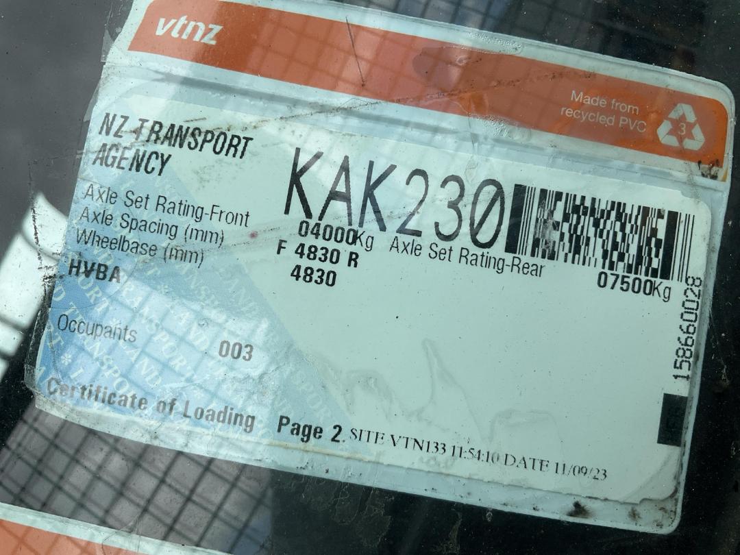 Photo '29' of UD Trucks MK11250 Traffic Management