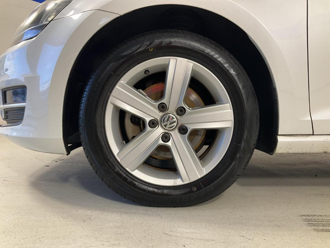 Photo '10' of Volkswagen Golf Photo '10' of Volkswagen Golf