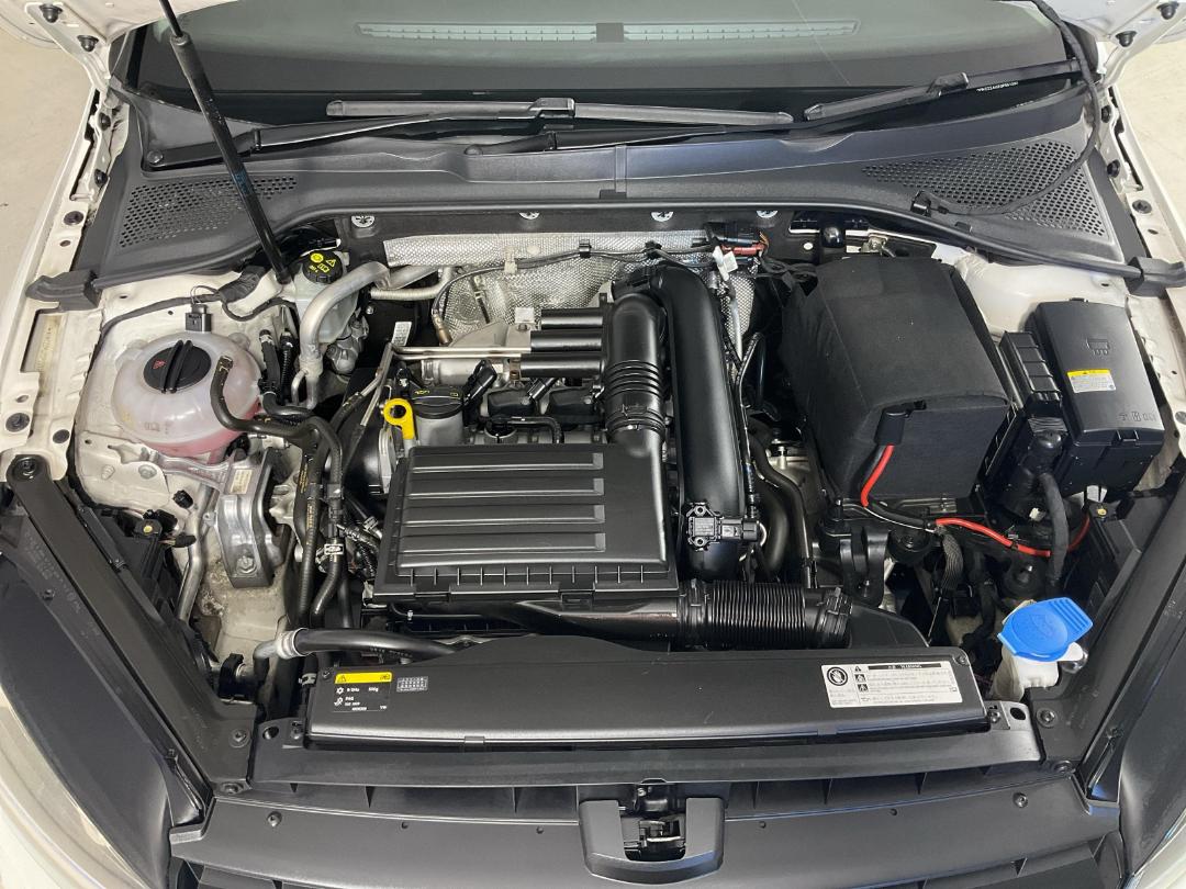 Photo '13' of Volkswagen Golf Photo '13' of Volkswagen Golf