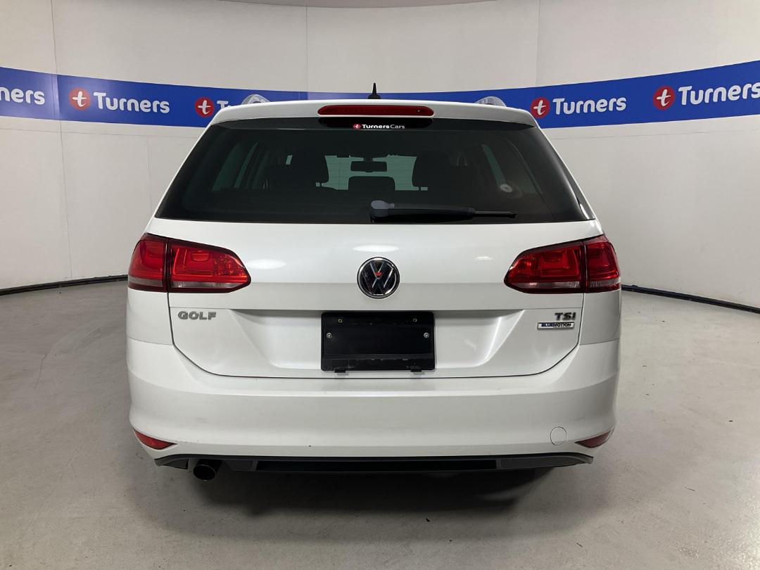 Photo '6' of Volkswagen Golf Photo '6' of Volkswagen Golf