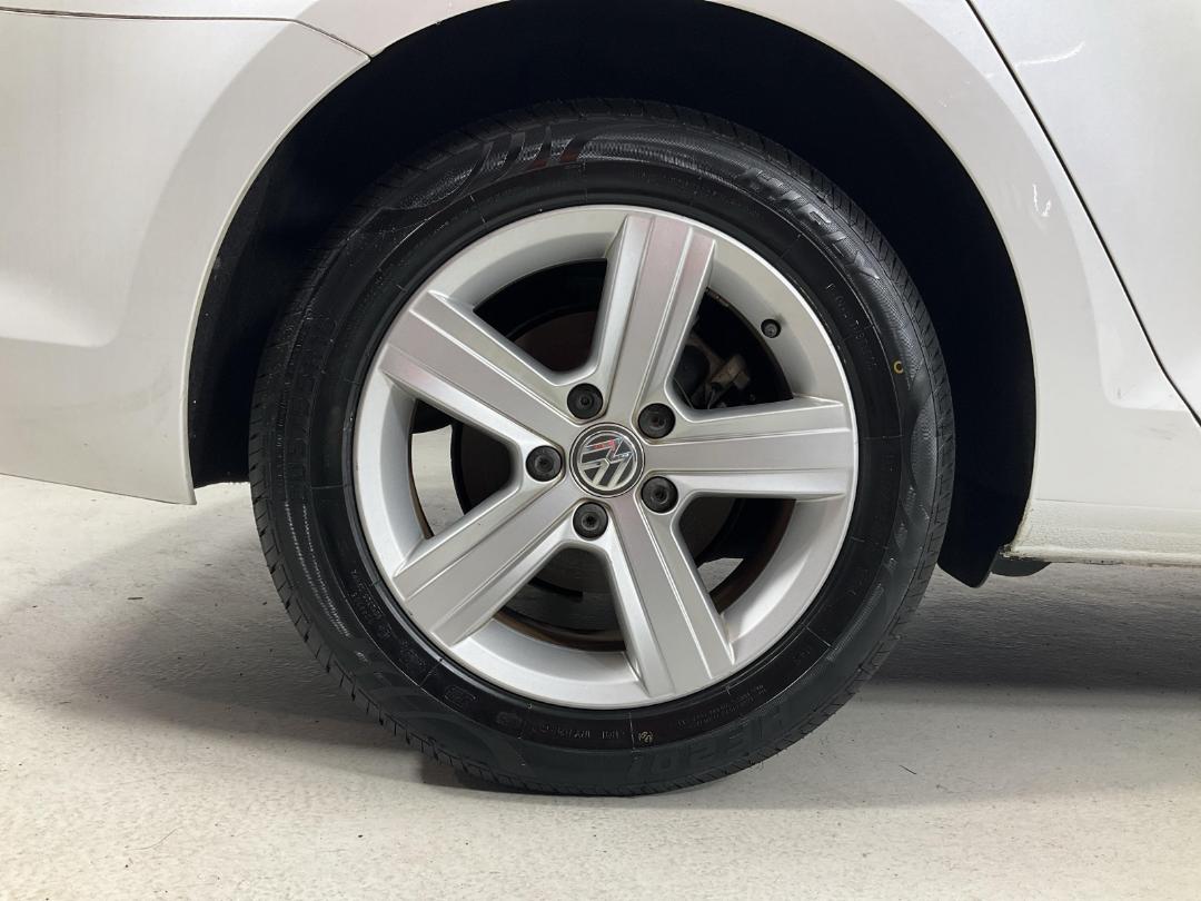 Photo '12' of Volkswagen Golf Photo '12' of Volkswagen Golf