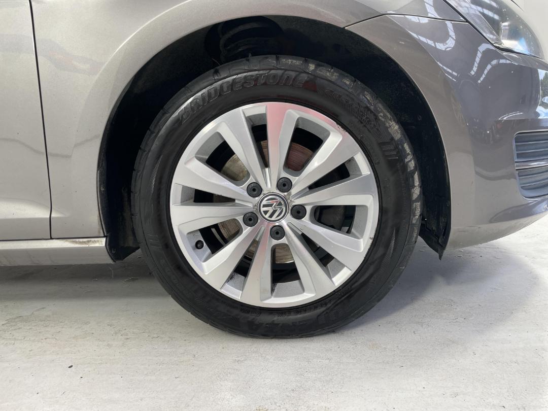 Photo '9' of Volkswagen Golf Photo '9' of Volkswagen Golf