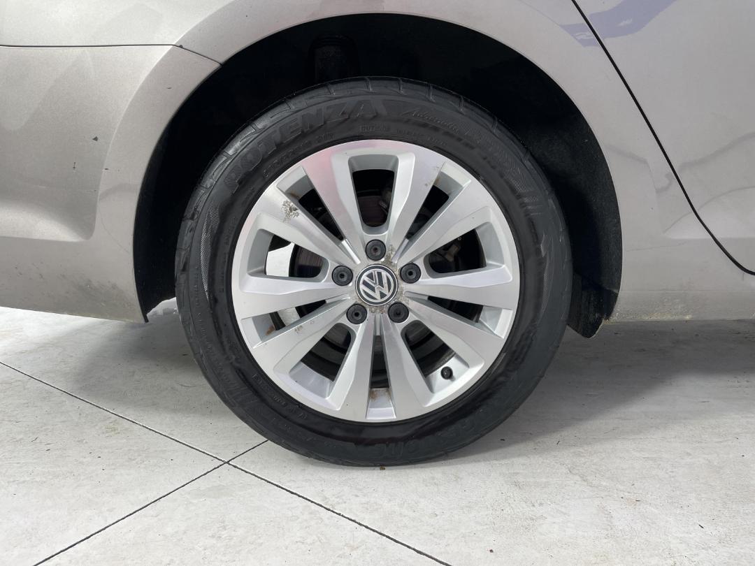 Photo '12' of Volkswagen Golf Photo '12' of Volkswagen Golf