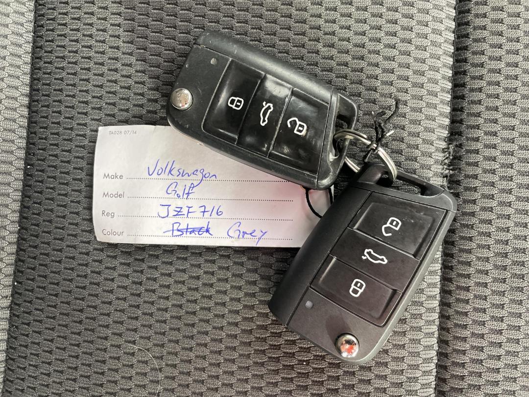 Photo '22' of Volkswagen Golf Photo '22' of Volkswagen Golf