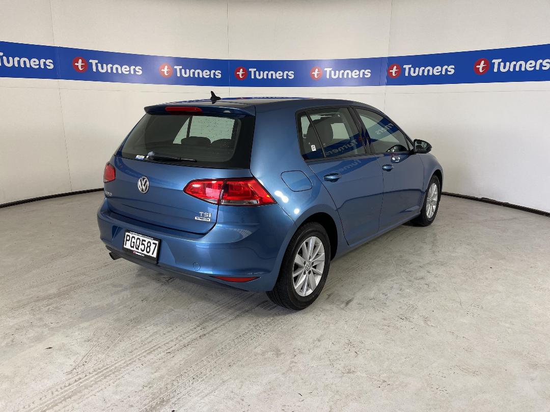 Photo '7' of Volkswagen Golf Photo '7' of Volkswagen Golf