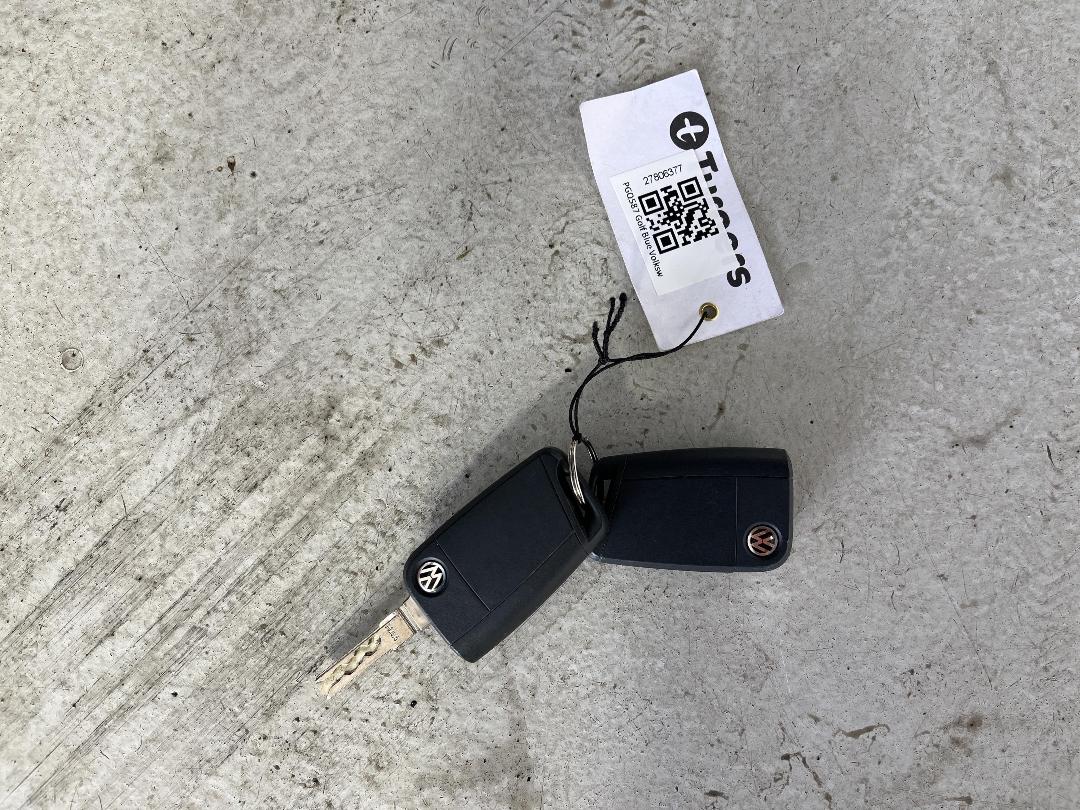 Photo '22' of Volkswagen Golf Photo '22' of Volkswagen Golf