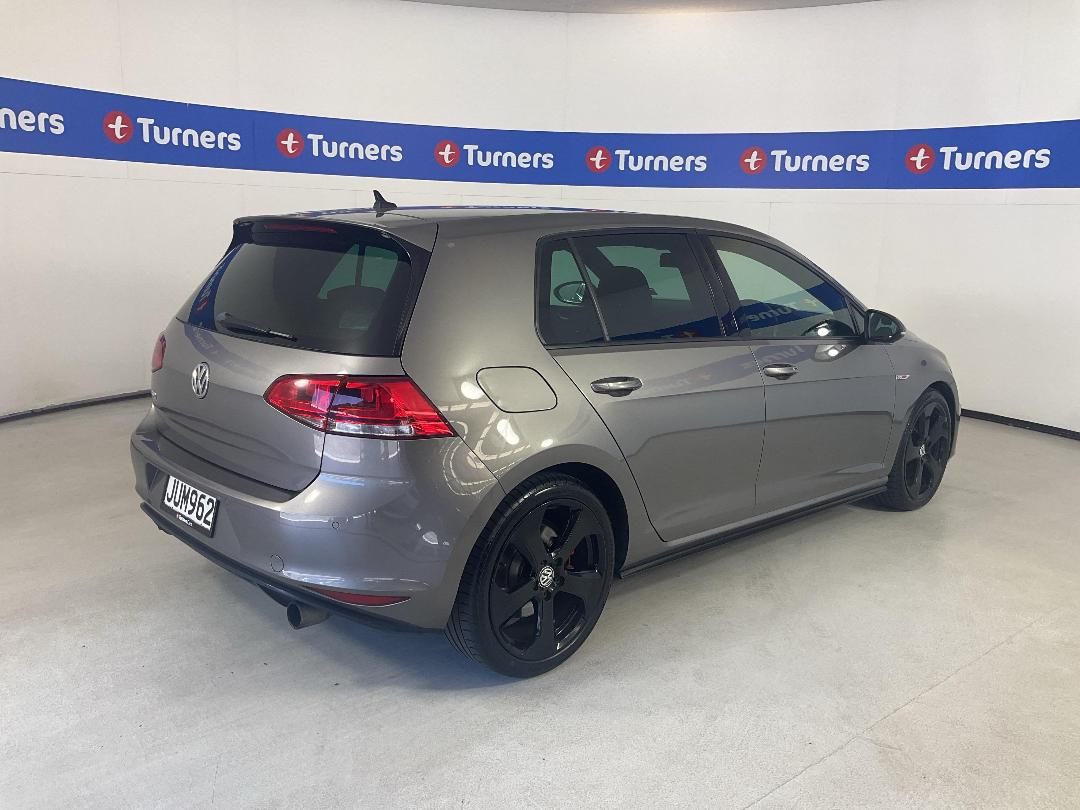 Photo '7' of Volkswagen Golf Photo '7' of Volkswagen Golf