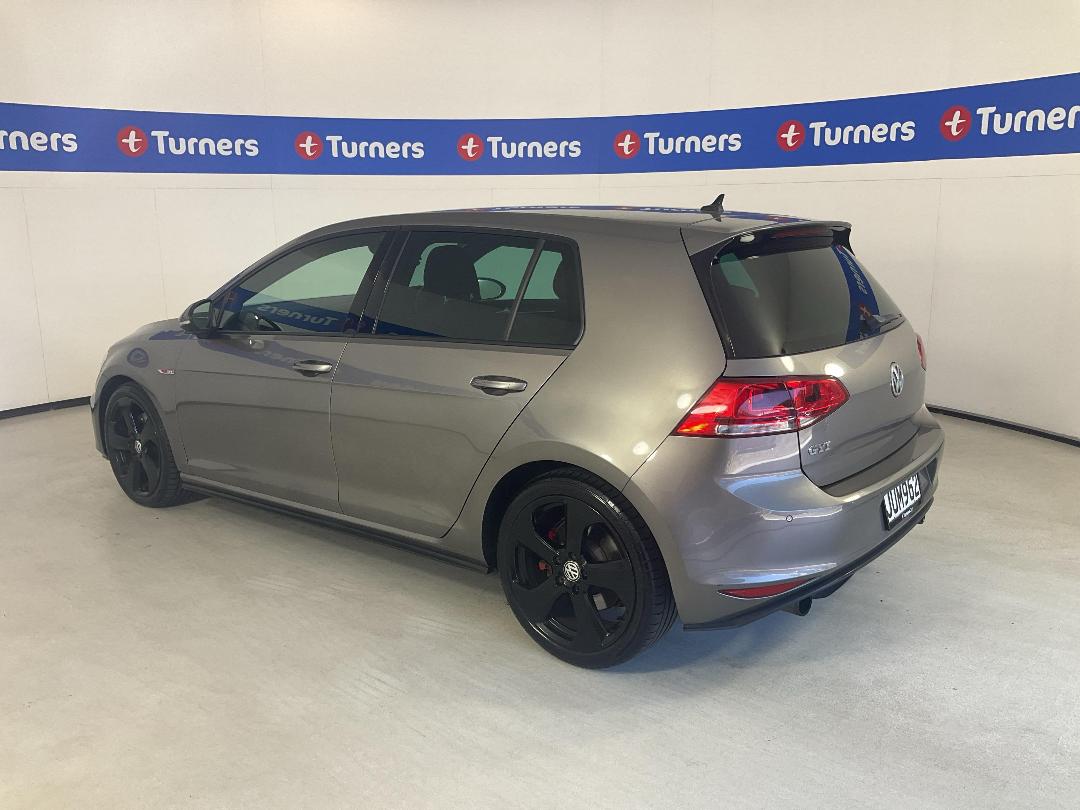 Photo '5' of Volkswagen Golf Photo '5' of Volkswagen Golf