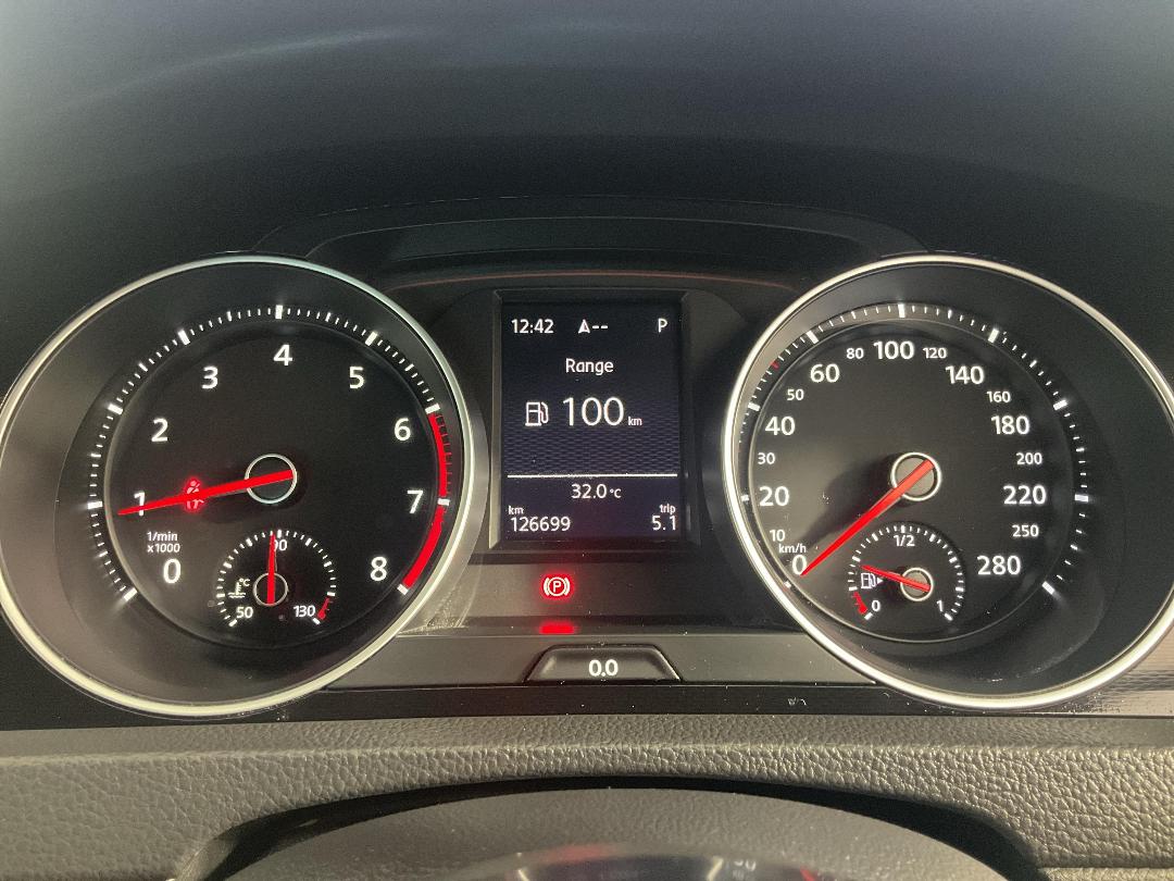 Photo '21' of Volkswagen Golf Photo '21' of Volkswagen Golf