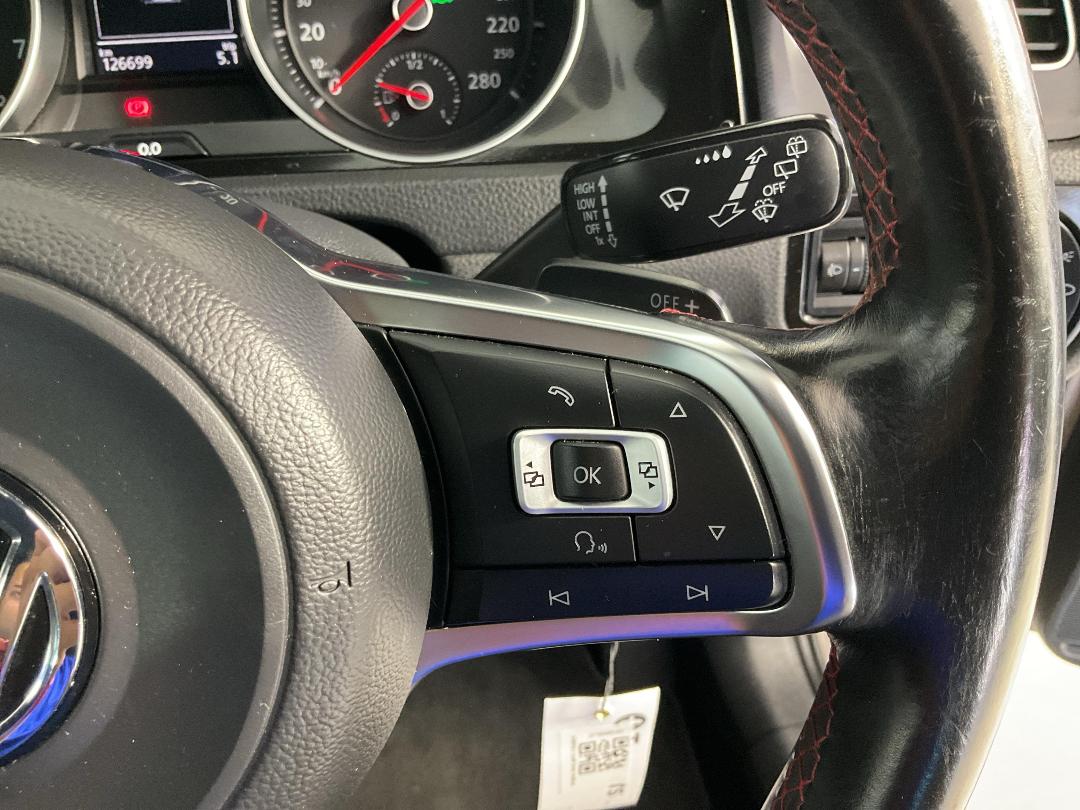 Photo '28' of Volkswagen Golf Photo '28' of Volkswagen Golf