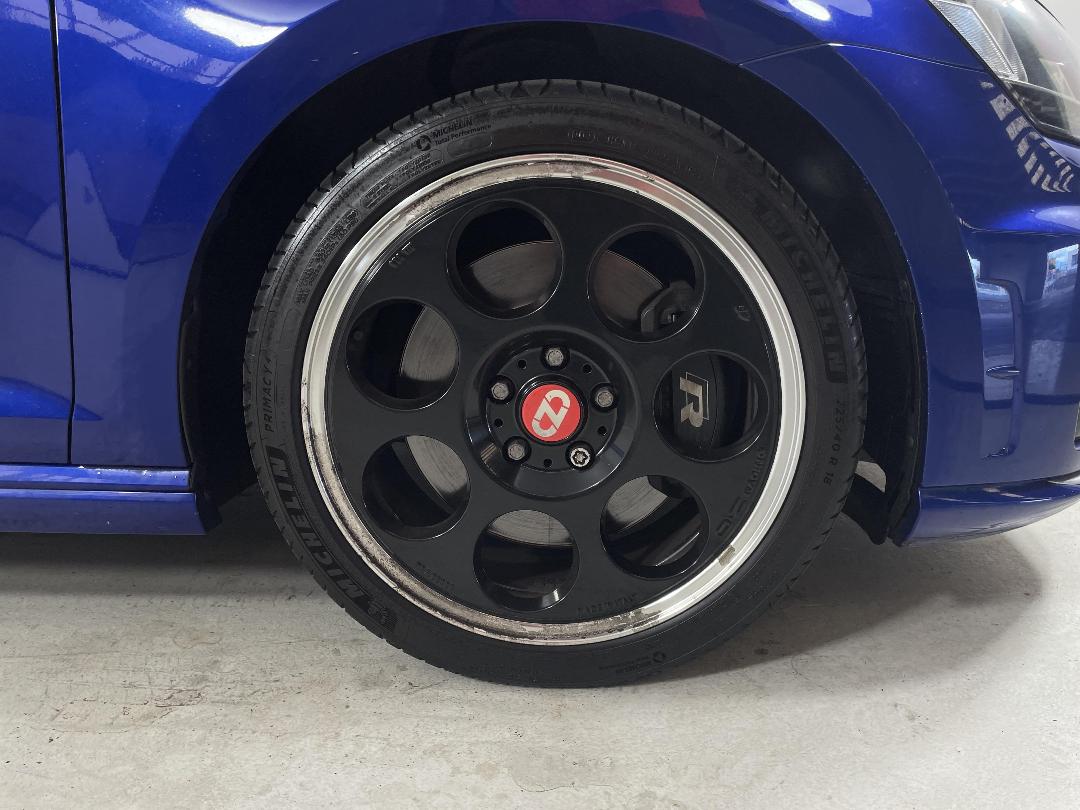 Photo '9' of Volkswagen Golf