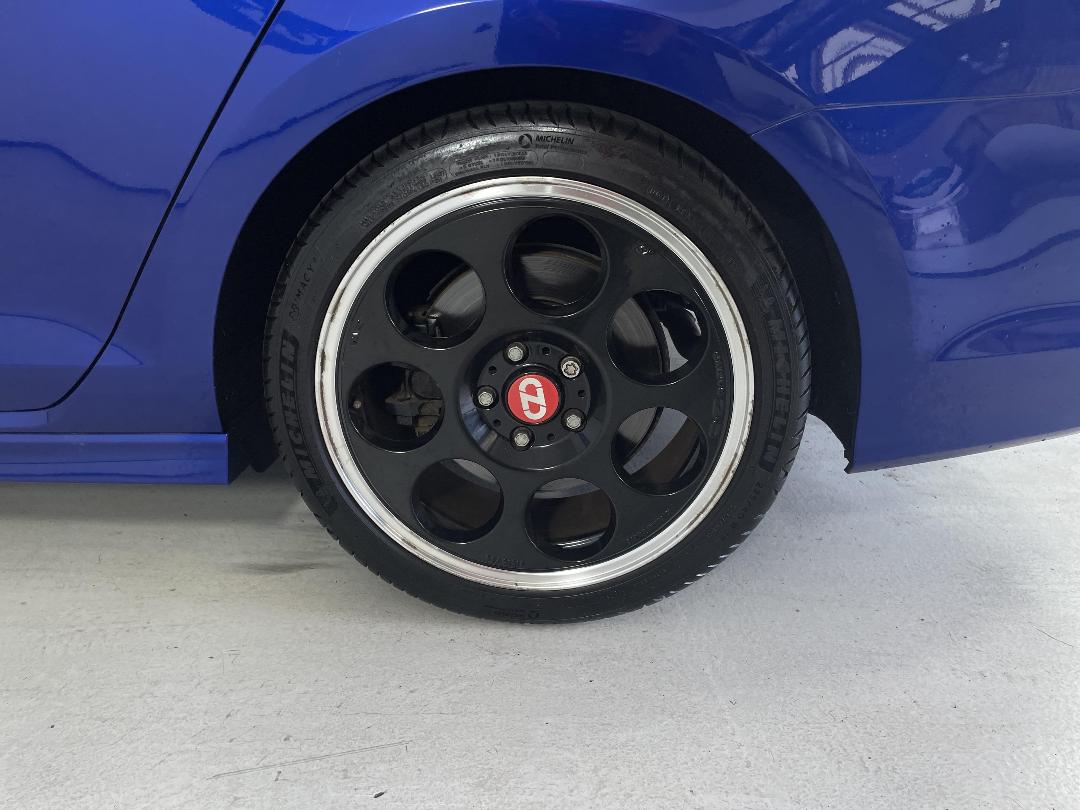 Photo '11' of Volkswagen Golf