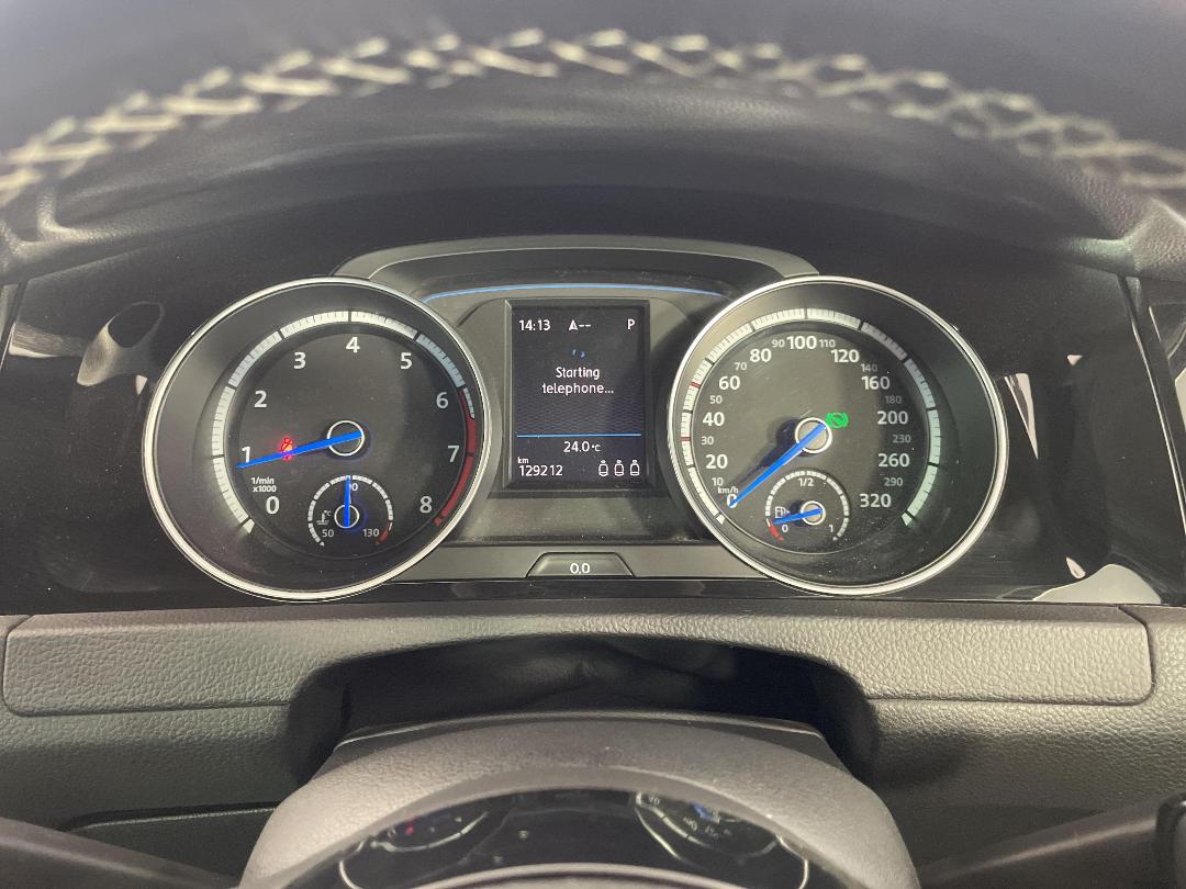 Photo '21' of Volkswagen Golf