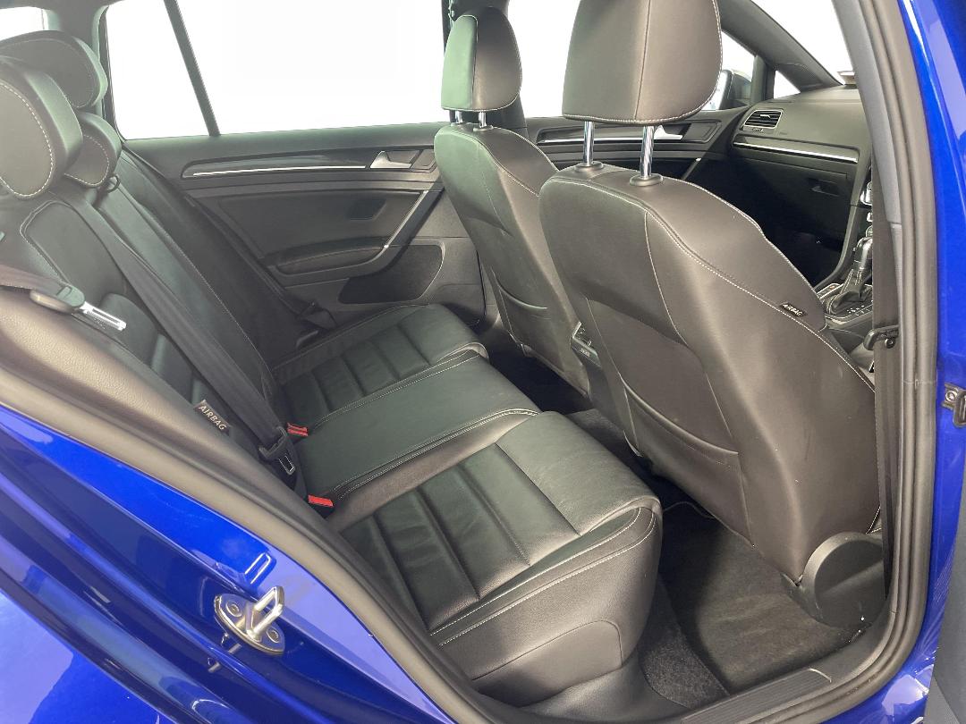 Photo '20' of Volkswagen Golf