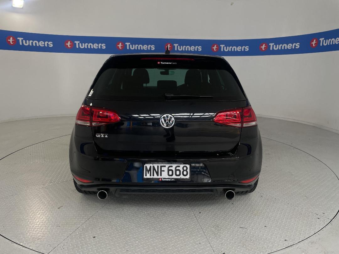 Photo '6' of Volkswagen Golf