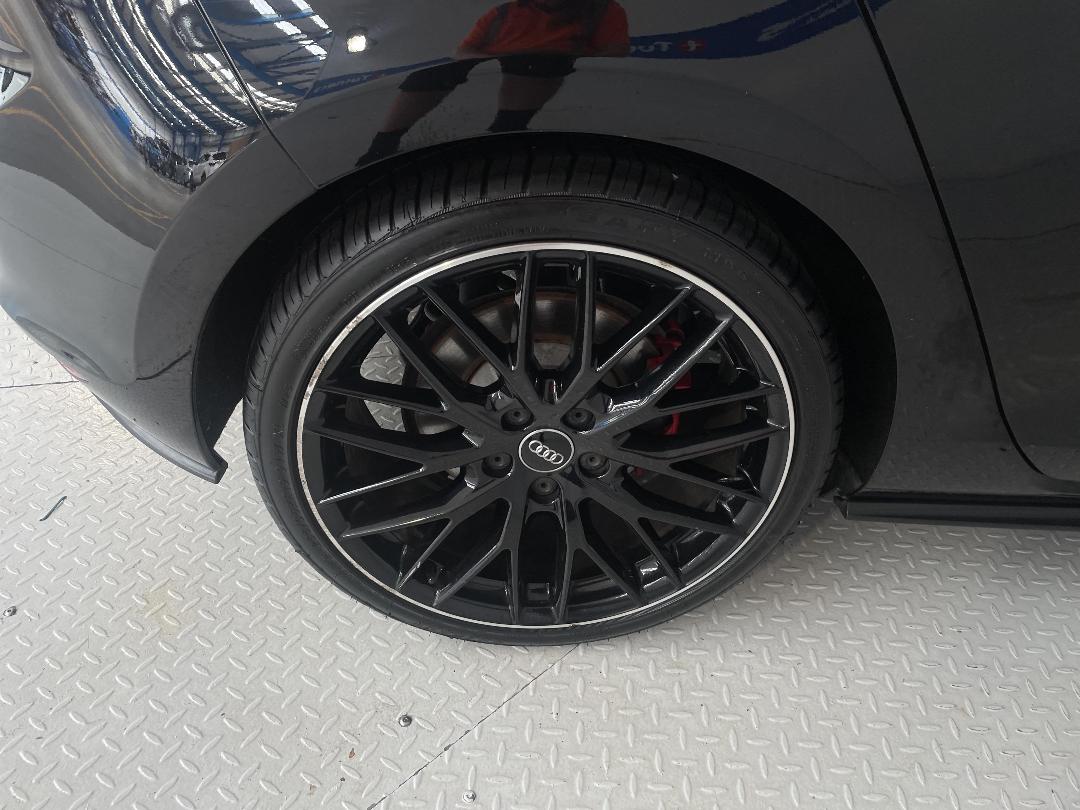 Photo '12' of Volkswagen Golf