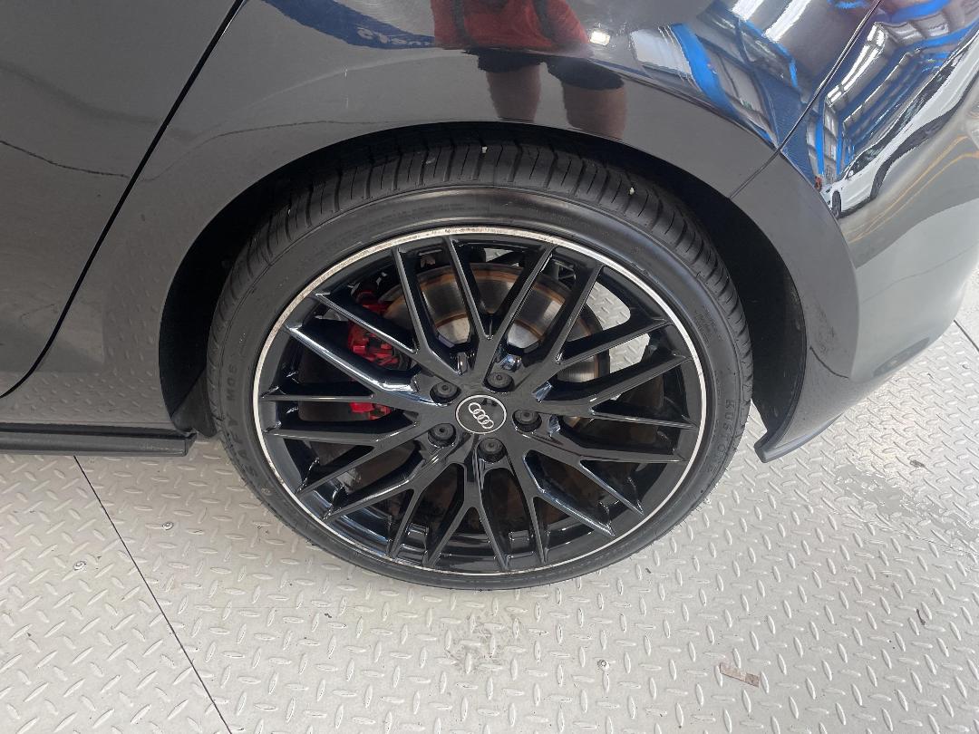 Photo '11' of Volkswagen Golf