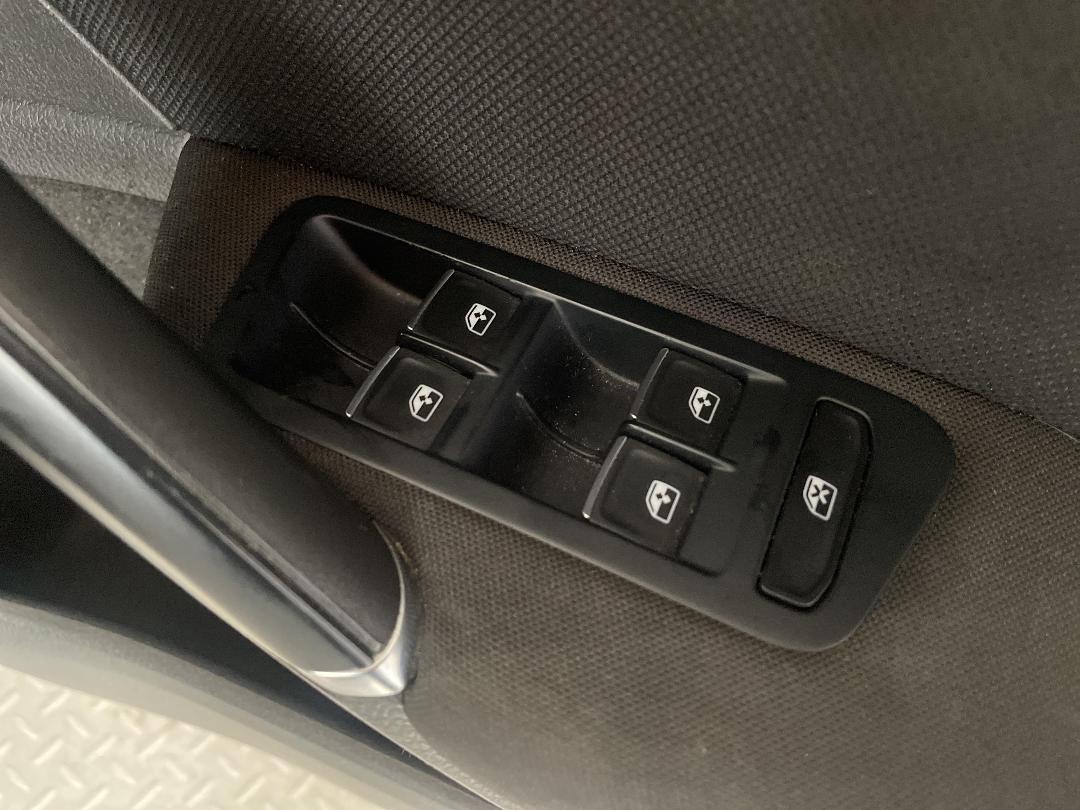 Photo '24' of Volkswagen Golf