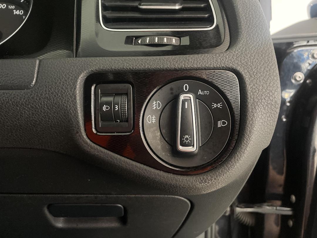 Photo '25' of Volkswagen Golf